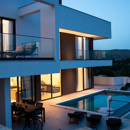 Blue Horizon Villa